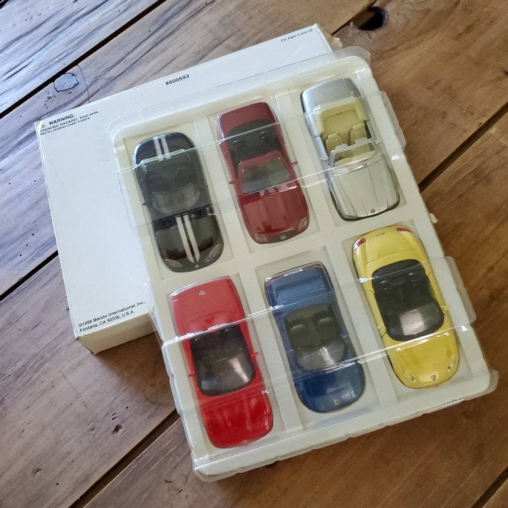 Maisto Die Cast Sports Cars Lot of 6